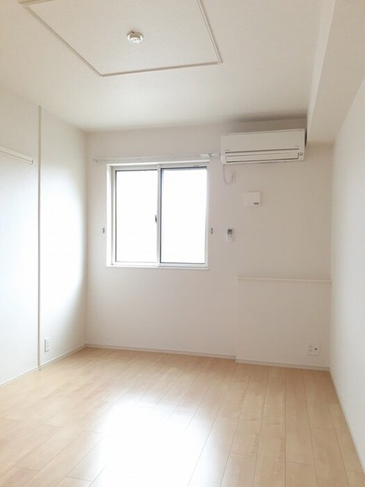 物件内観写真11　(居室)