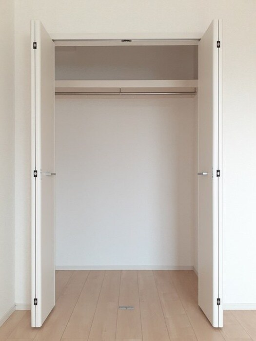 物件内観写真13　(収納)