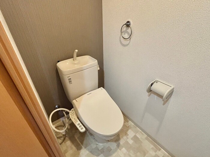 物件内観写真12　(トイレ)