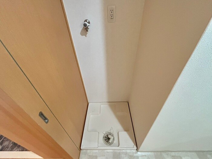 物件内観写真19　(洗濯機置場)