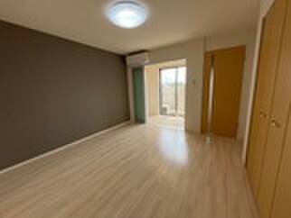 物件内観写真4　(居室)