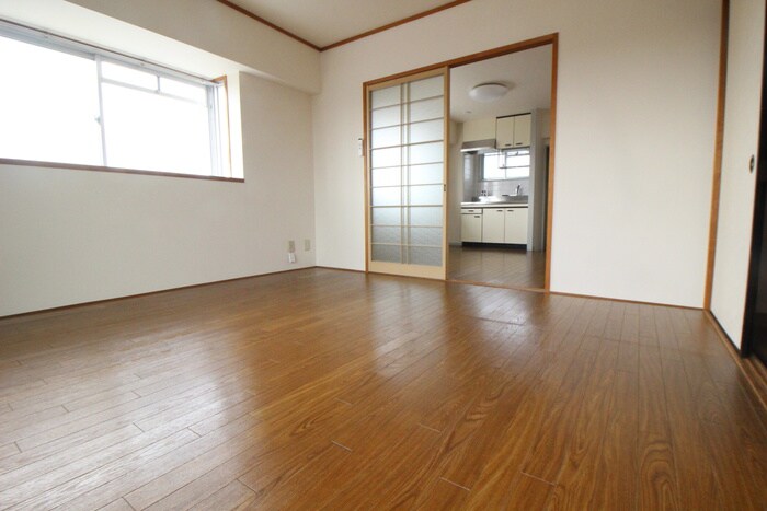 物件内観写真7　(居室)