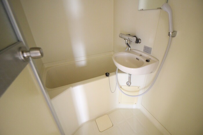 物件内観写真10　(バス／シャワールーム等)