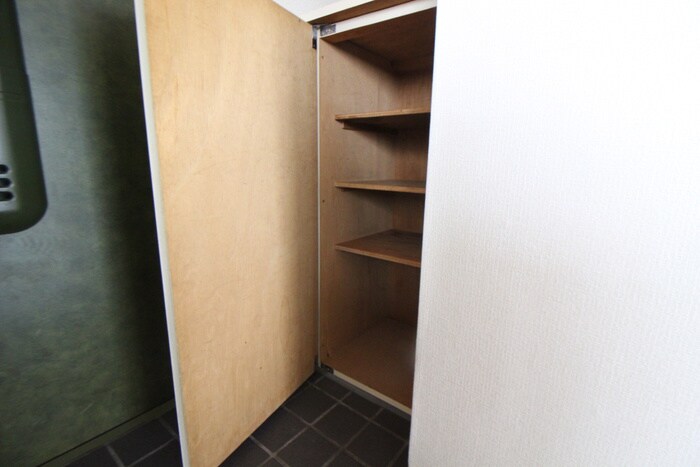 物件内観写真13　(靴箱)