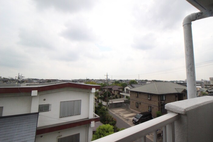 物件内観写真14　(室内からの展望)