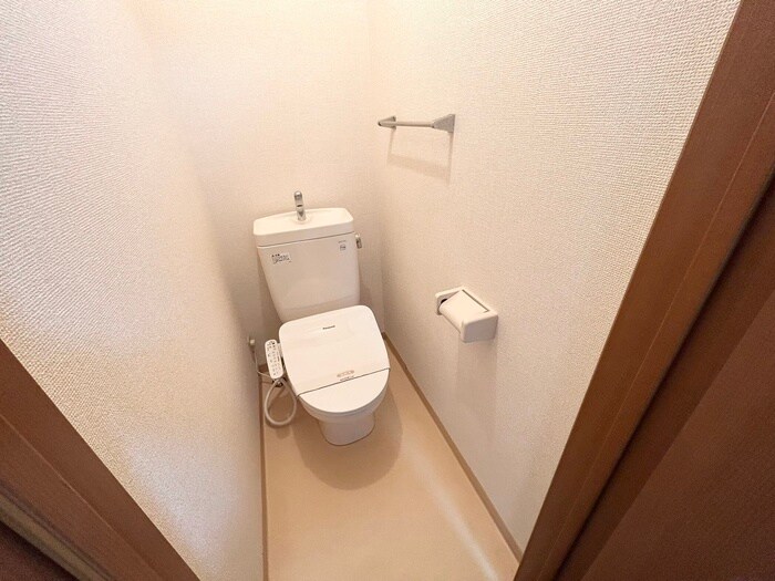 物件内観写真13　(トイレ)