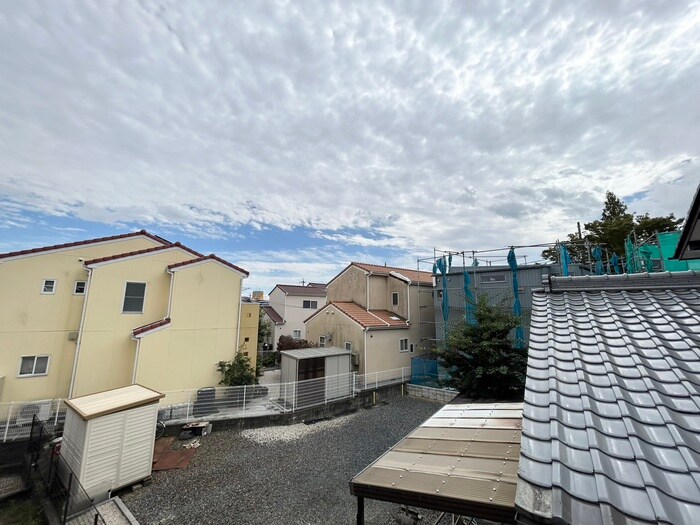 物件内観写真16　(室内からの展望)