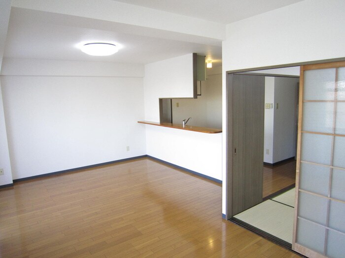 物件内観写真5　(居室)