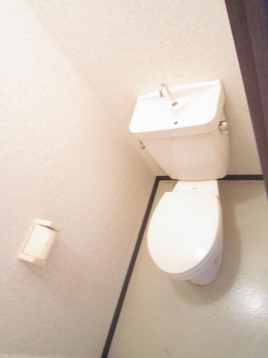 物件内観写真11　(トイレ)