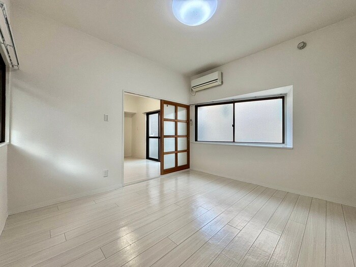 物件内観写真8　(居室)