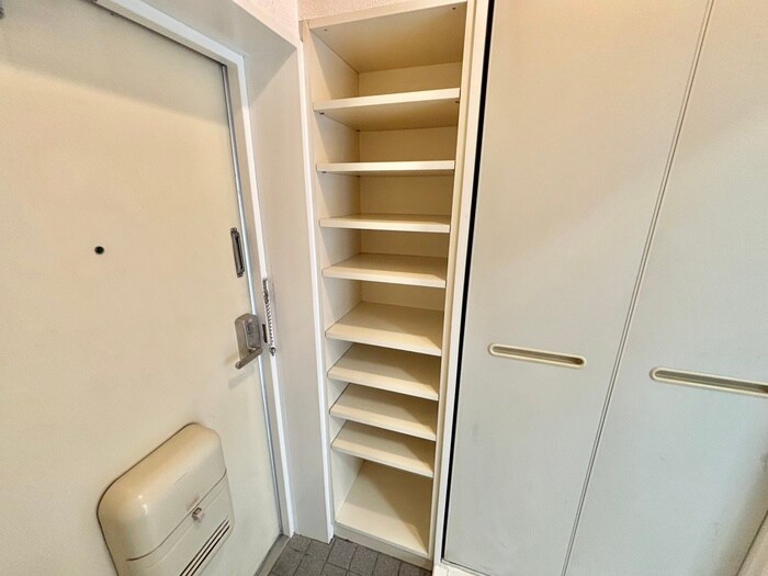 物件内観写真17　(靴箱)