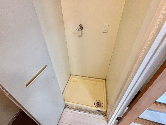 物件内観写真19　(洗濯機置場)