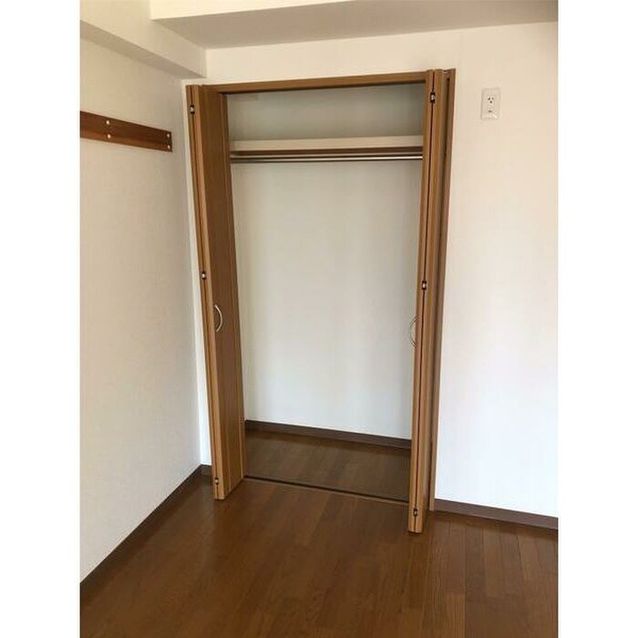 物件内観写真8　(収納)