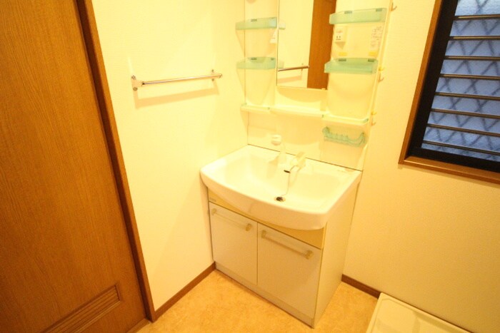 物件内観写真11　(洗面)