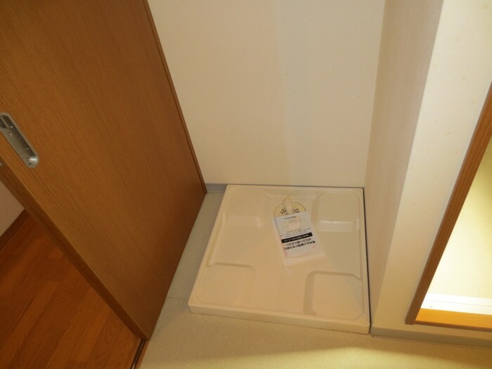 物件内観写真19　(洗濯機置場)