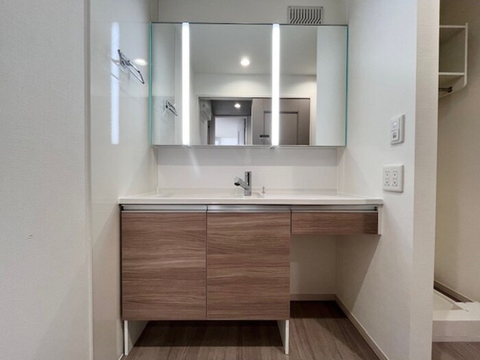 物件内観写真13　(洗面)