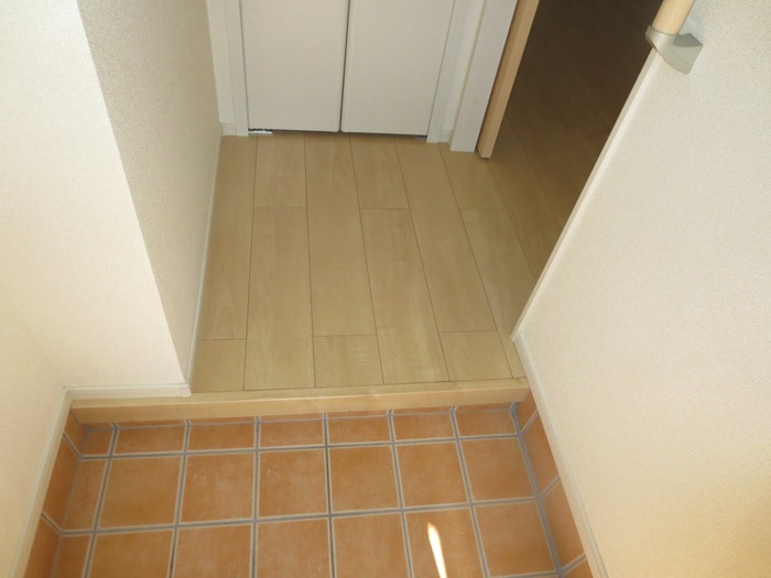 物件内観写真22　(玄関)