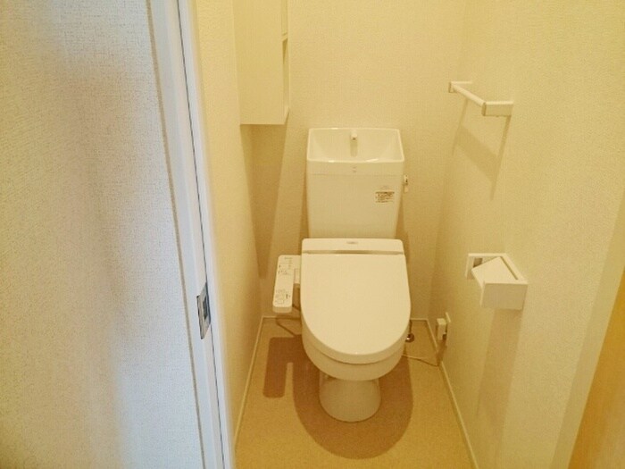 物件内観写真7　(トイレ)