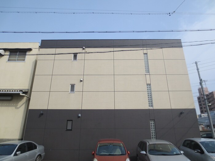 物件外観写真6　(駐車場)