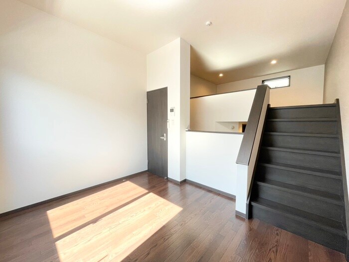 物件内観写真2　(居室)