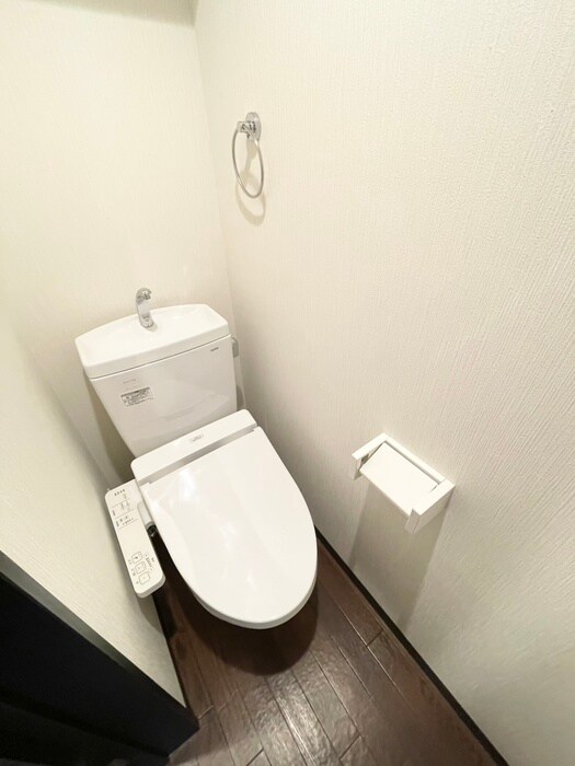 物件内観写真9　(トイレ)