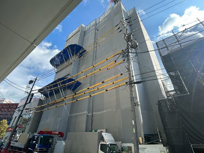 物件外観写真1　(建築中)