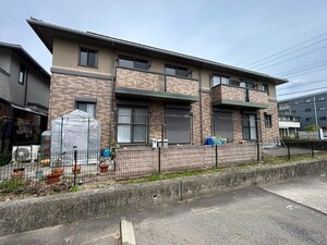 ウィステリア　B棟外観写真