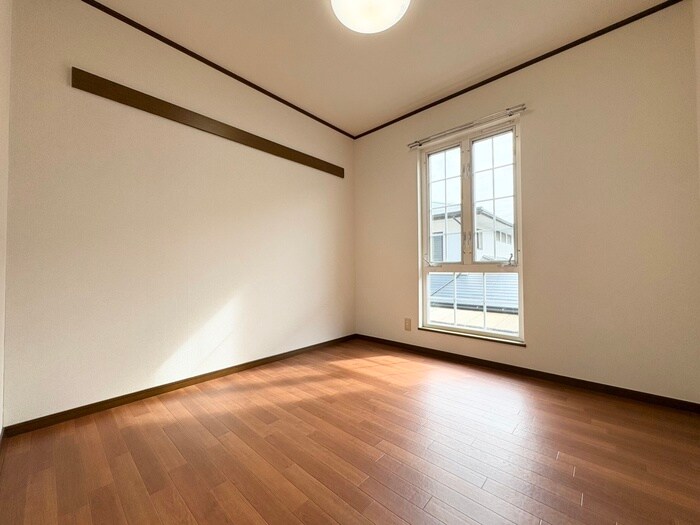 物件内観写真9　(居室)