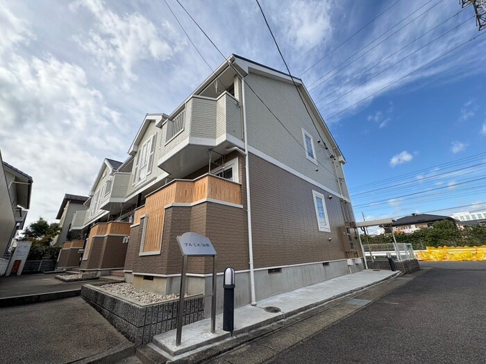 物件外観写真3　(外観写真)