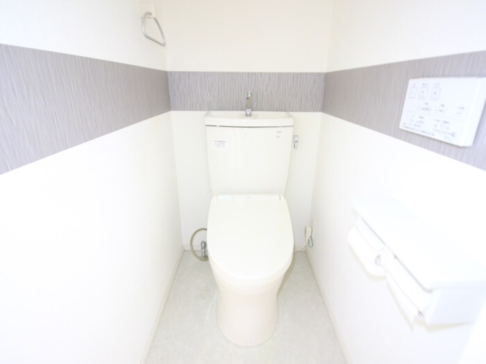 物件内観写真10　(トイレ)