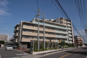 ｻﾝﾒｿﾞﾝ野並ｻｳｽﾋﾙｽﾞｱﾍﾞﾆｭｰ（322）外観写真