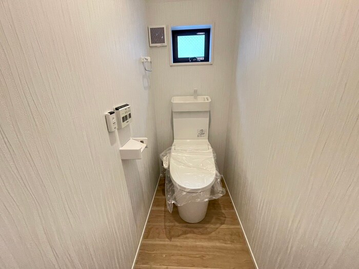 物件内観写真13　(トイレ)