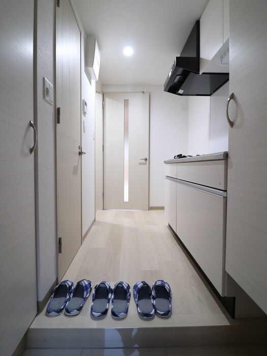 物件内観写真7　(玄関)