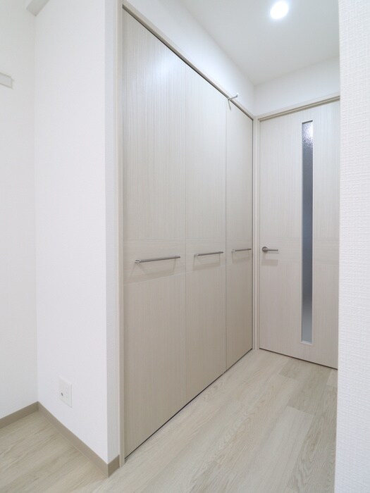 物件内観写真16　(収納)