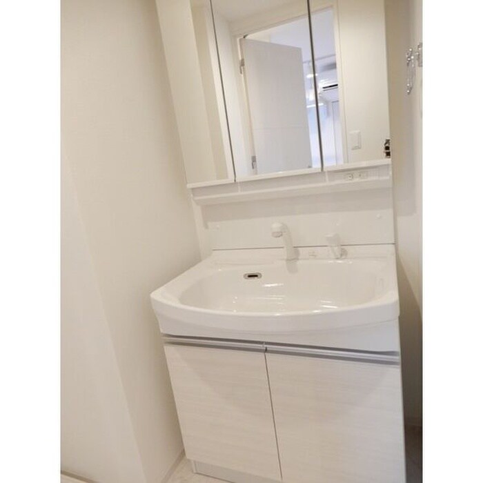 物件内観写真11　(洗面)