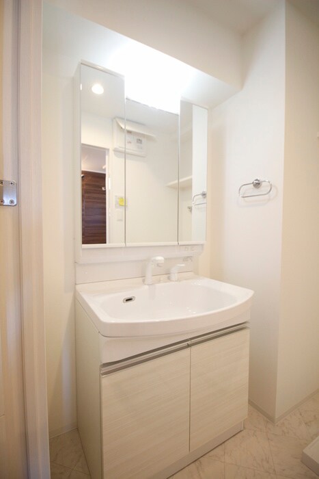 物件内観写真13　(洗面)