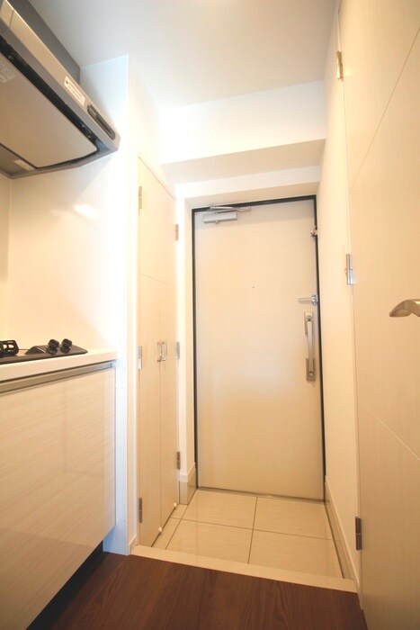 物件内観写真15　(玄関)