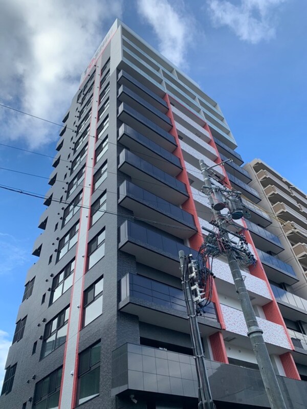 建築中