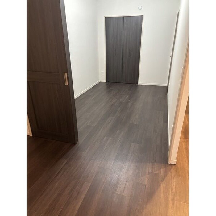 物件内観写真8　(廊下)