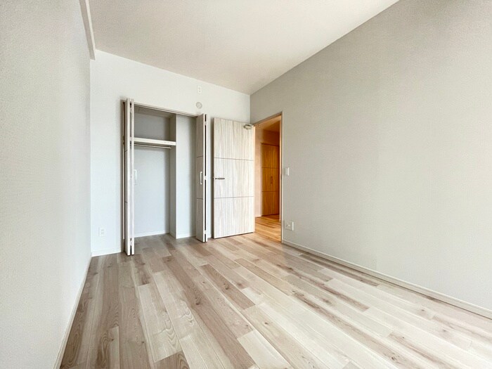 物件内観写真10　(居室)