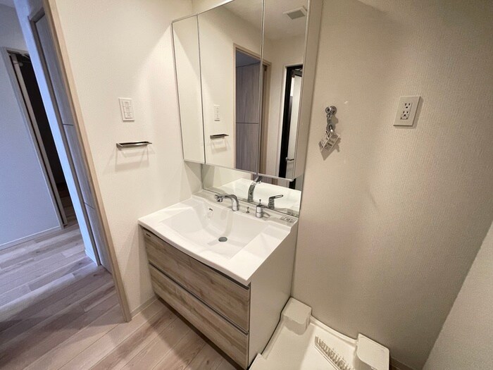 物件内観写真12　(洗面)