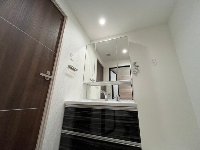 物件内観写真13　(洗面)