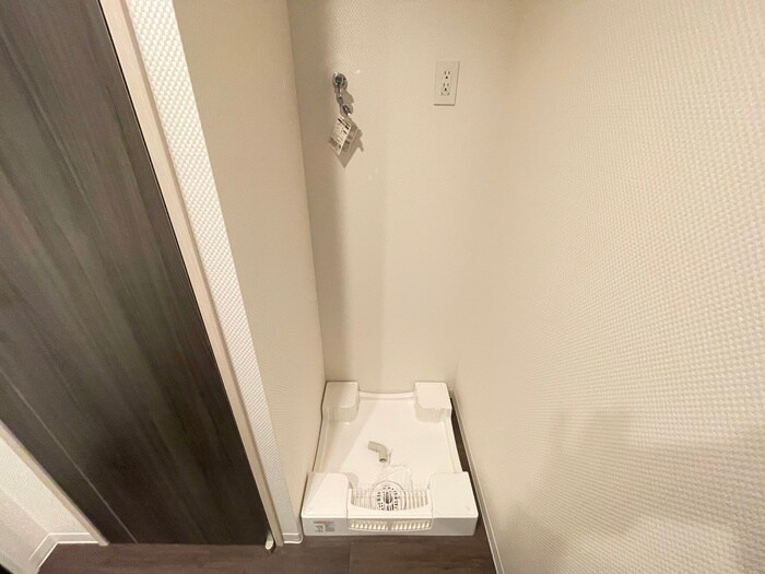 物件内観写真13　(洗濯機置場)