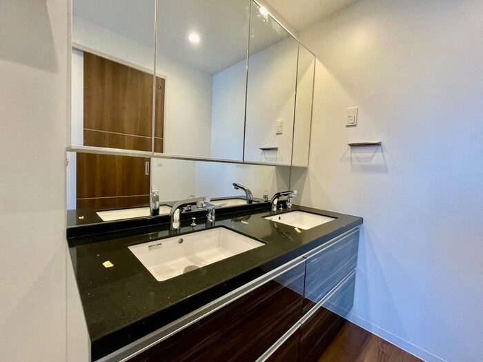 物件内観写真14　(洗面)