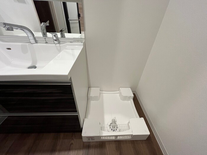 物件内観写真15　(洗濯機置場)