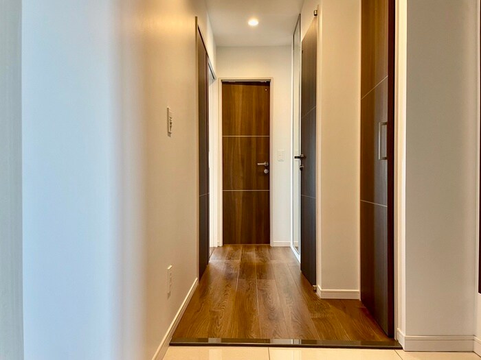 物件内観写真22　(廊下)