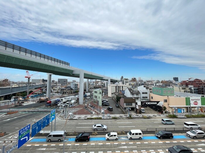 物件内観写真22　(室内からの展望)