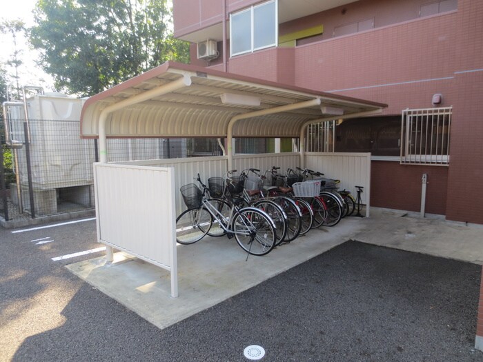 物件外観写真5　(駐輪場)