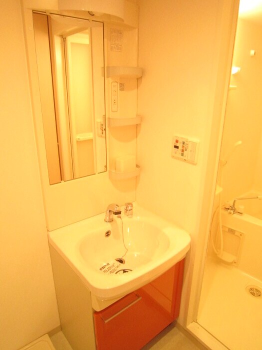 物件内観写真4　(洗面)