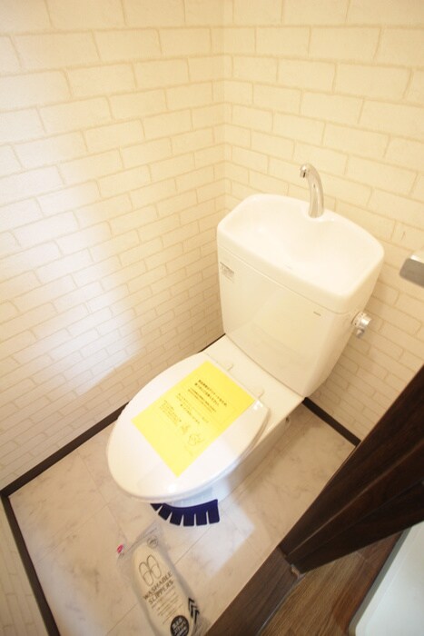 物件内観写真13　(トイレ)